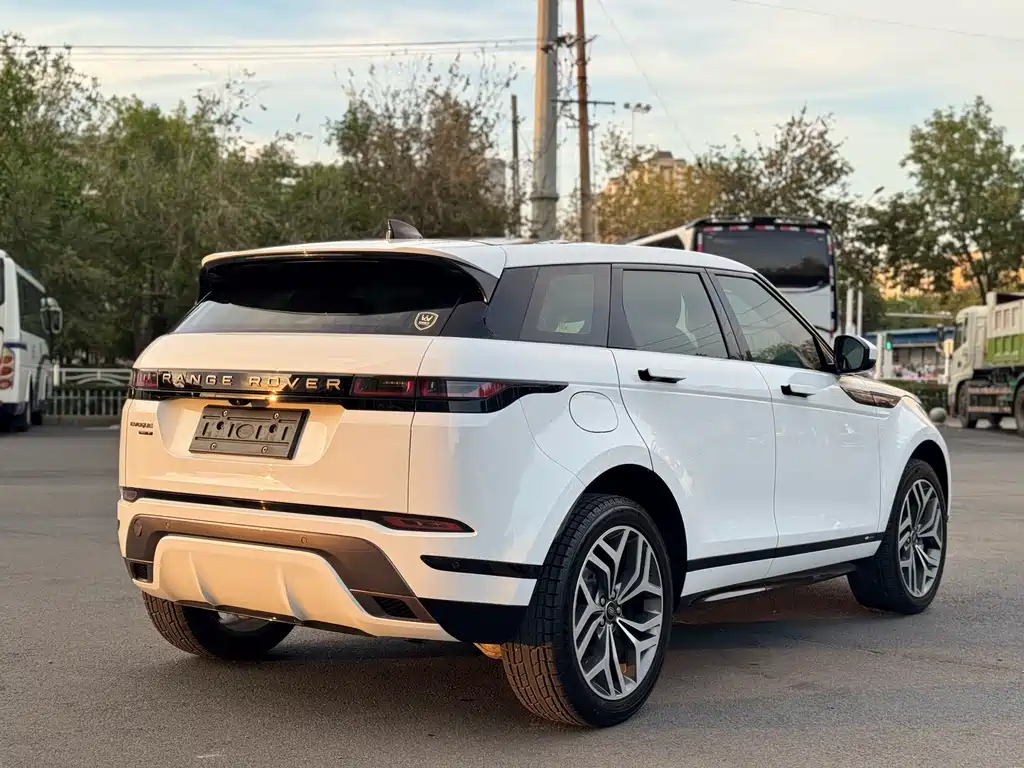 Land Rover Evoque — фото 13