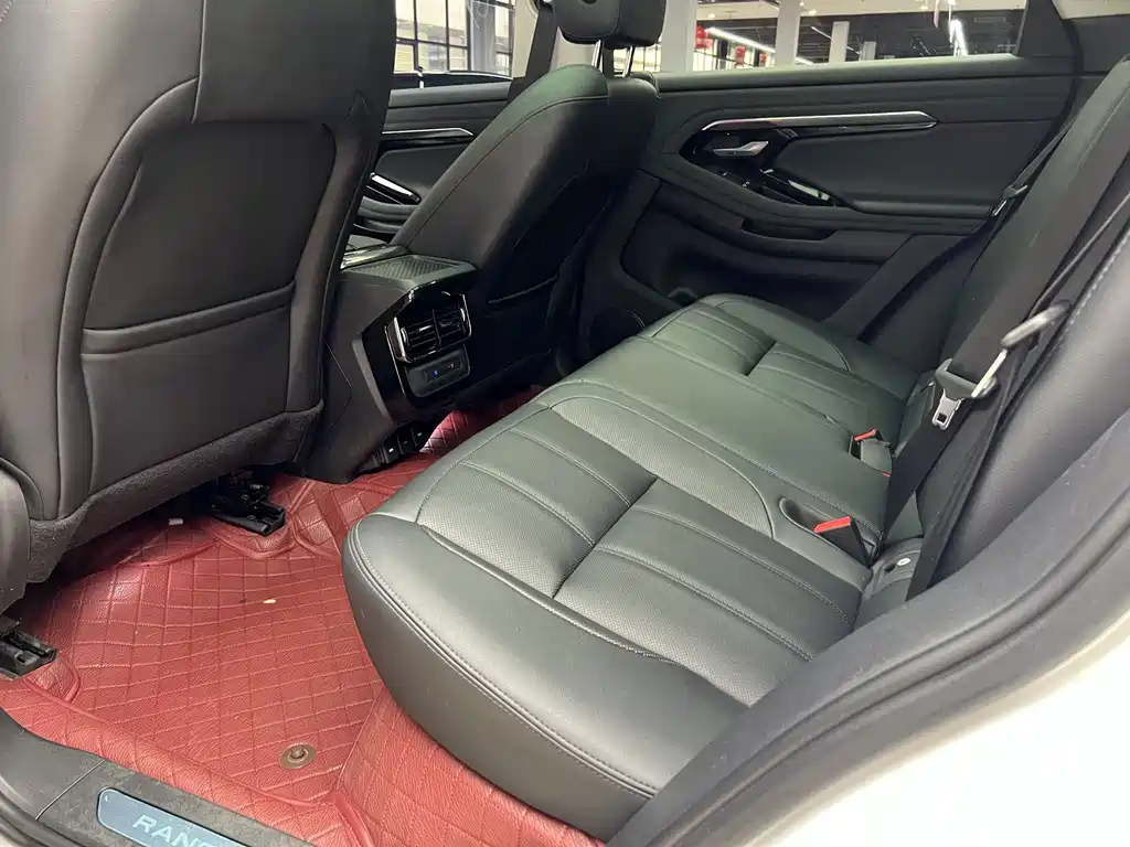 Land Rover Evoque PHEV — фото 14