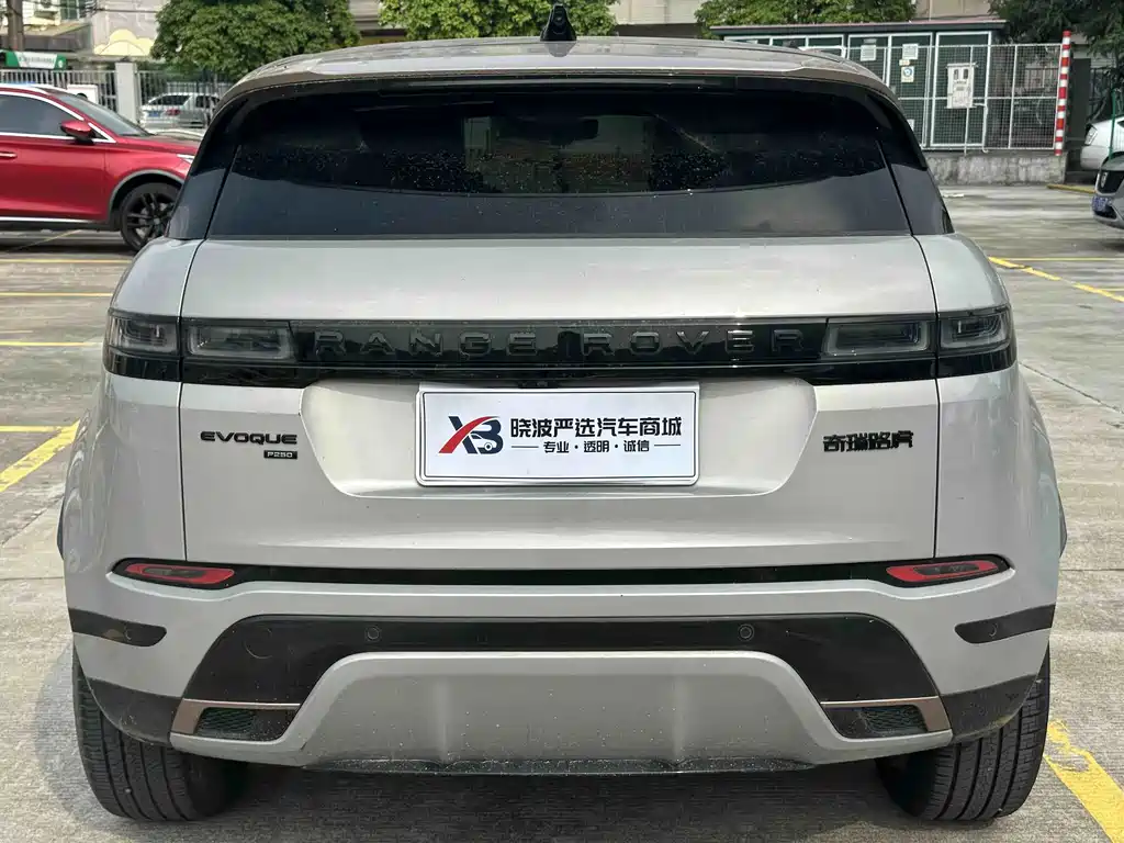 Land Rover Evoque — фото 11
