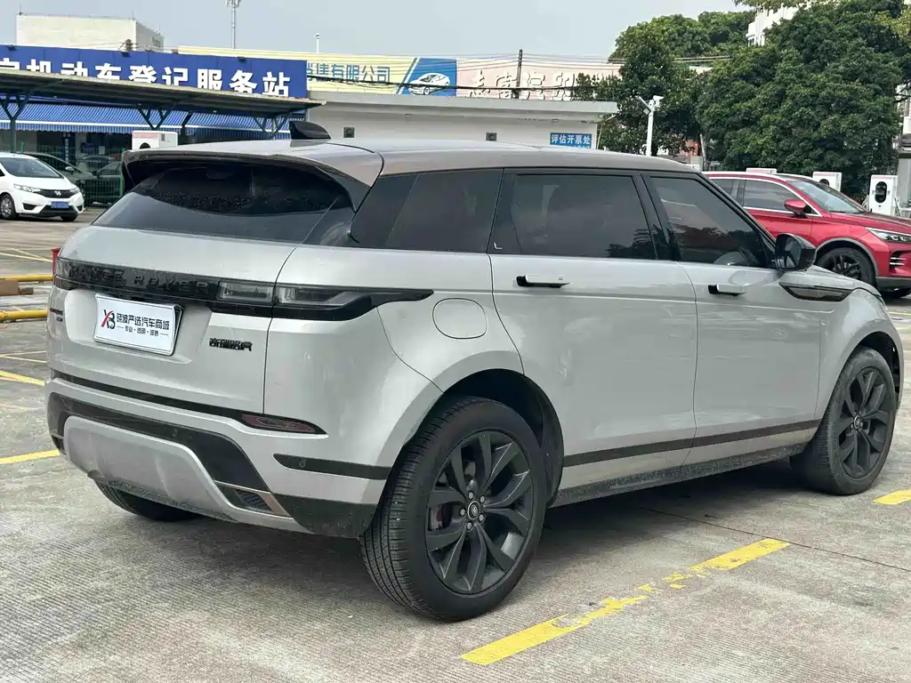 Land Rover Evoque — фото 9