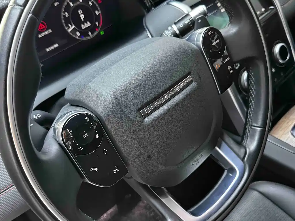 Land Rover Discovery Sport — фото 6