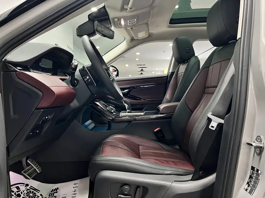 Land Rover Evoque — фото 17