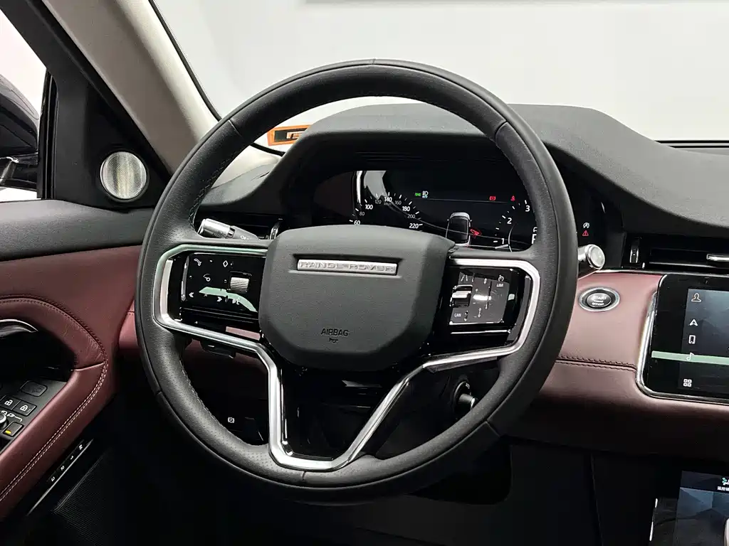 Land Rover Evoque — фото 22