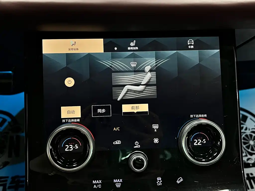 Land Rover Evoque — фото 41