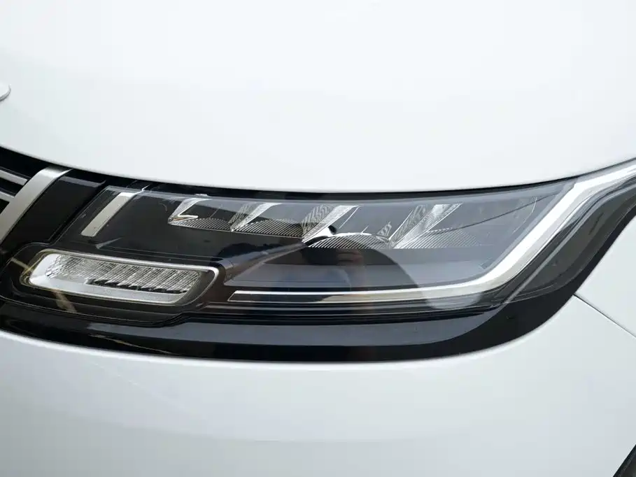 Land Rover Velar — фото 13
