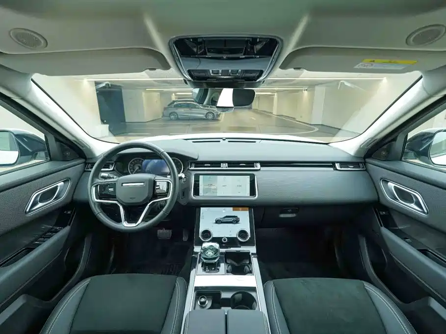 Land Rover Velar — фото 18