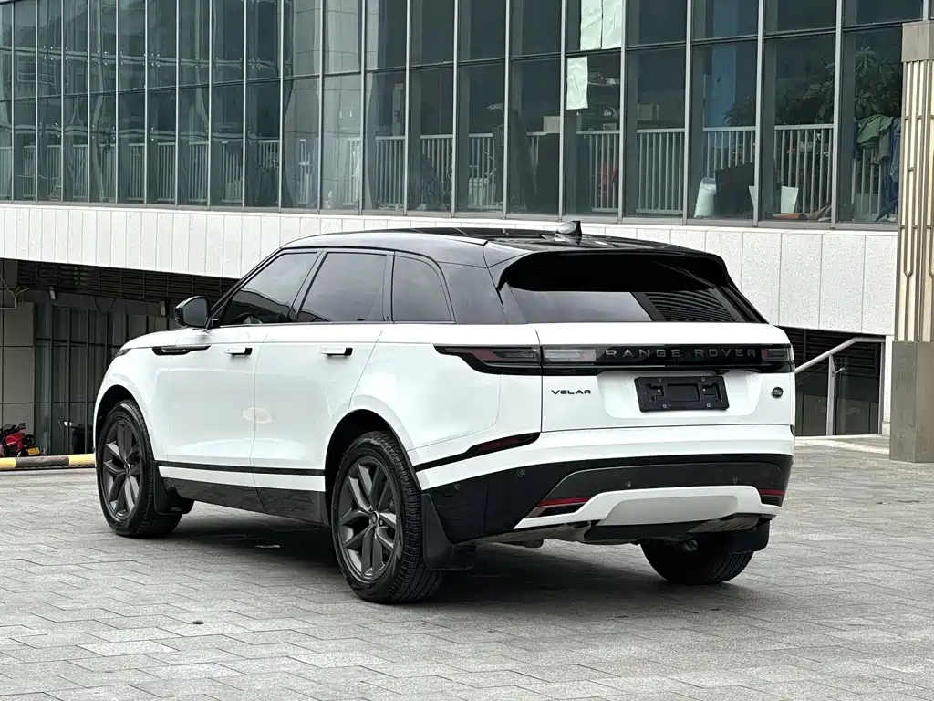 Land Rover Velar — фото 17