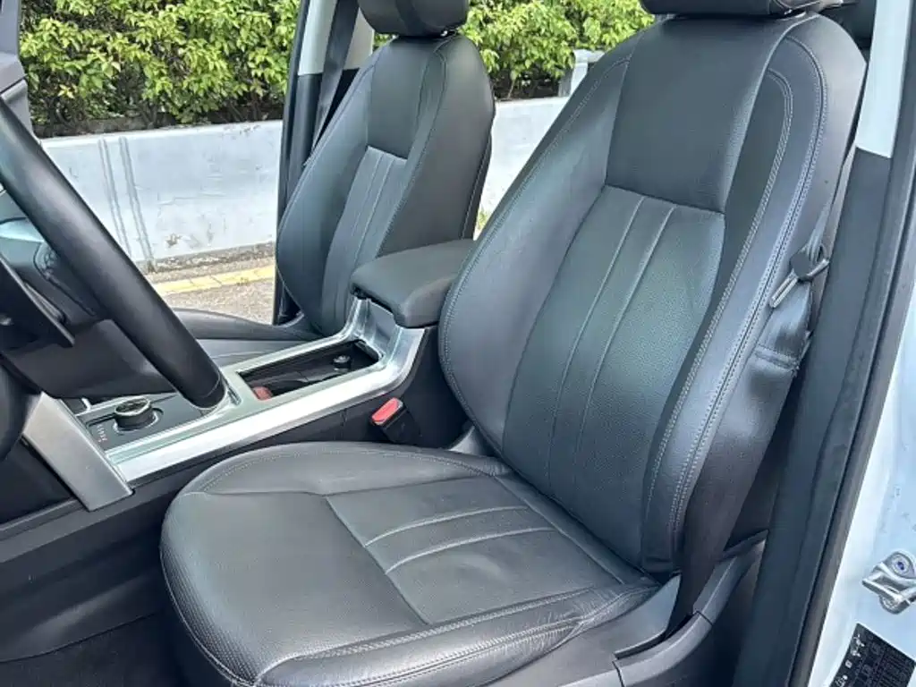 Land Rover Discovery Sport — фото 6
