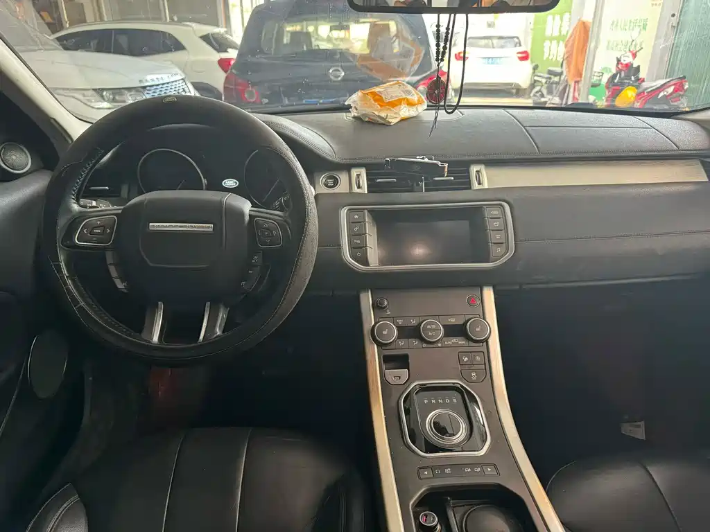 Land Rover Evoque — фото 3