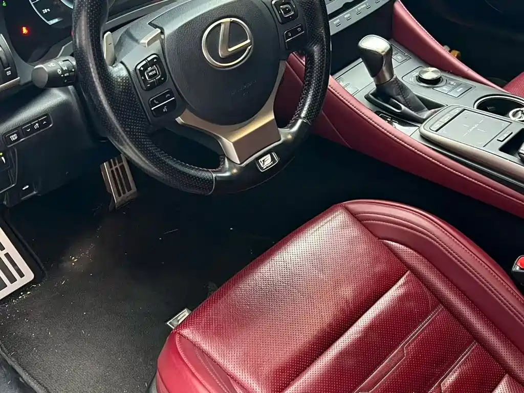 Lexus RC — фото 7