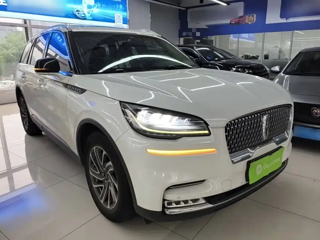 Lincoln Aviator (Import) — фото 4