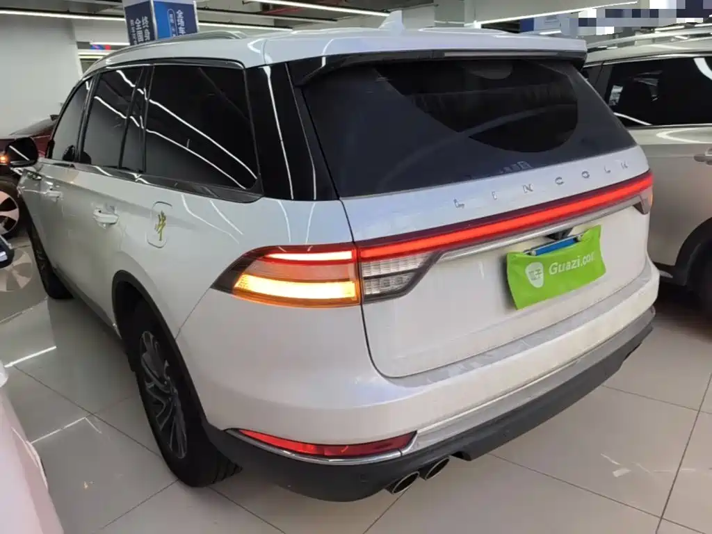Lincoln Aviator (Import) — фото 5