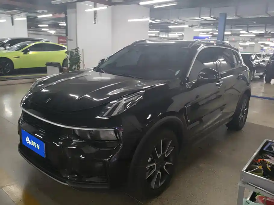 Lynk & Co 01