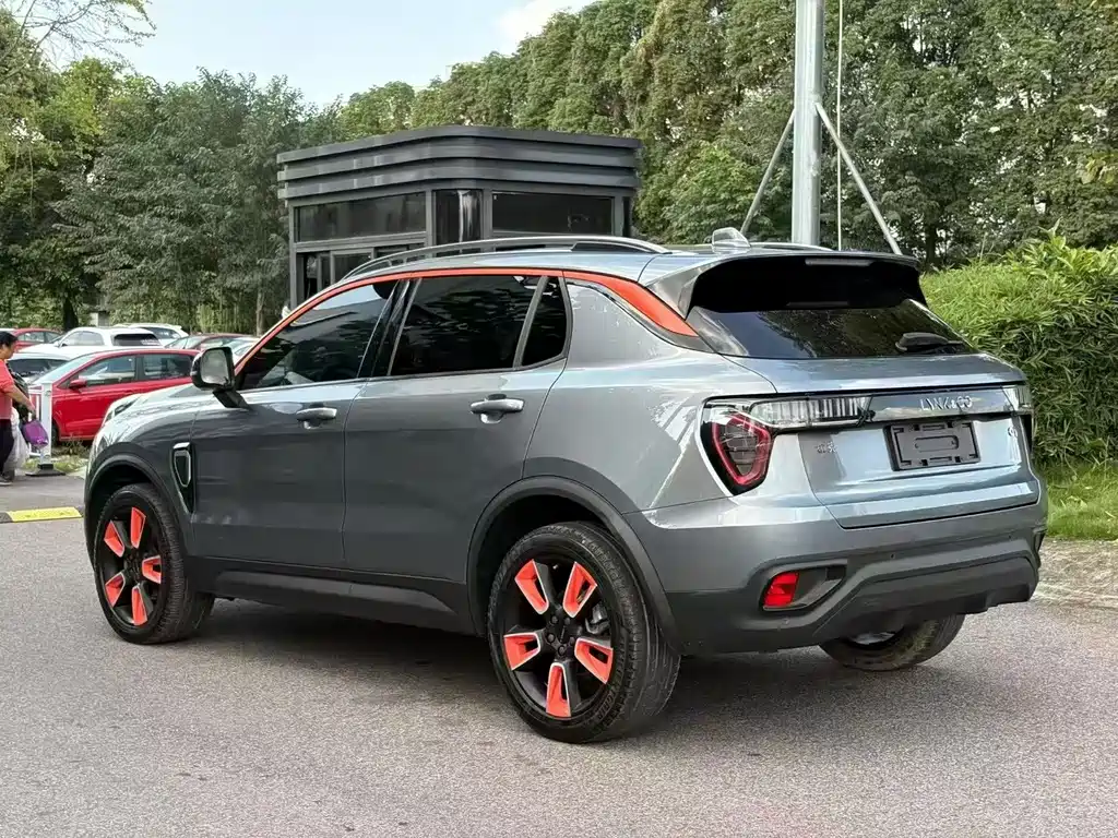 Lynk & Co 01 — фото 6