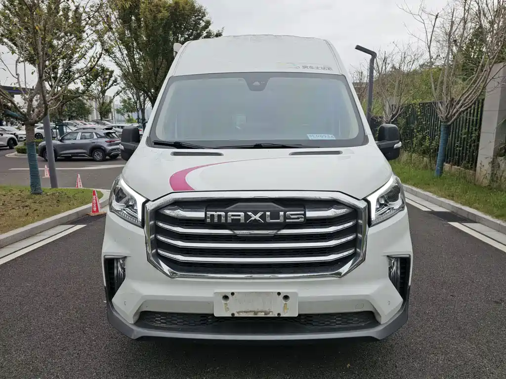 MAXUS V90 RV — фото 2