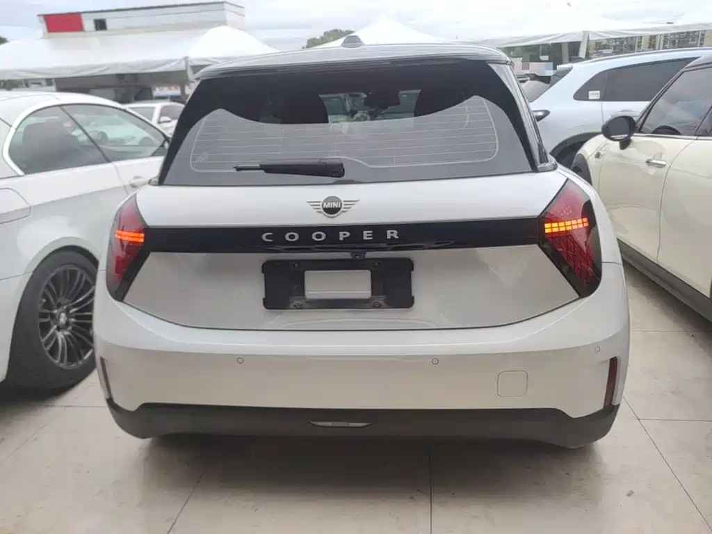 MINI MINI COOPER EV — фото 6