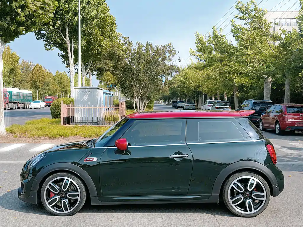 MINI Mini JCW — фото 3