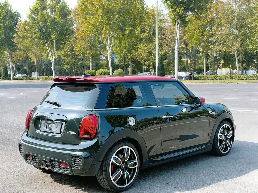 MINI Mini JCW — фото 6