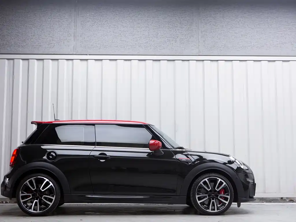 MINI Mini JCW — фото 4