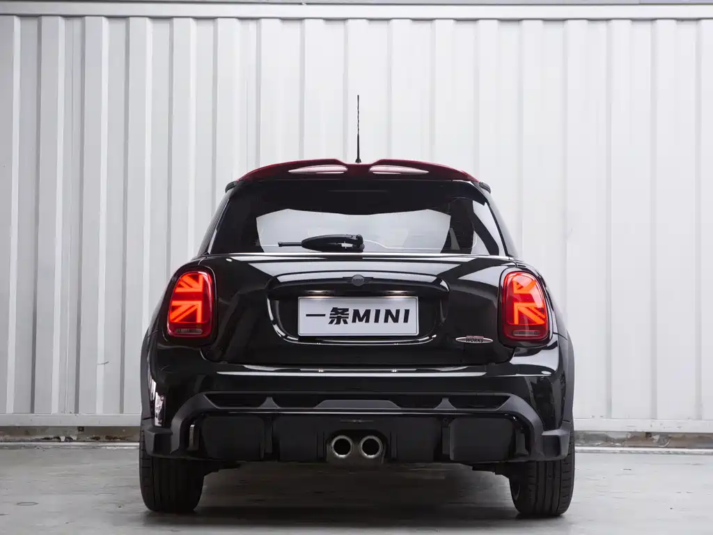 MINI Mini JCW — фото 6