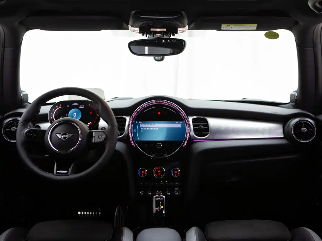 MINI Mini JCW — фото 9