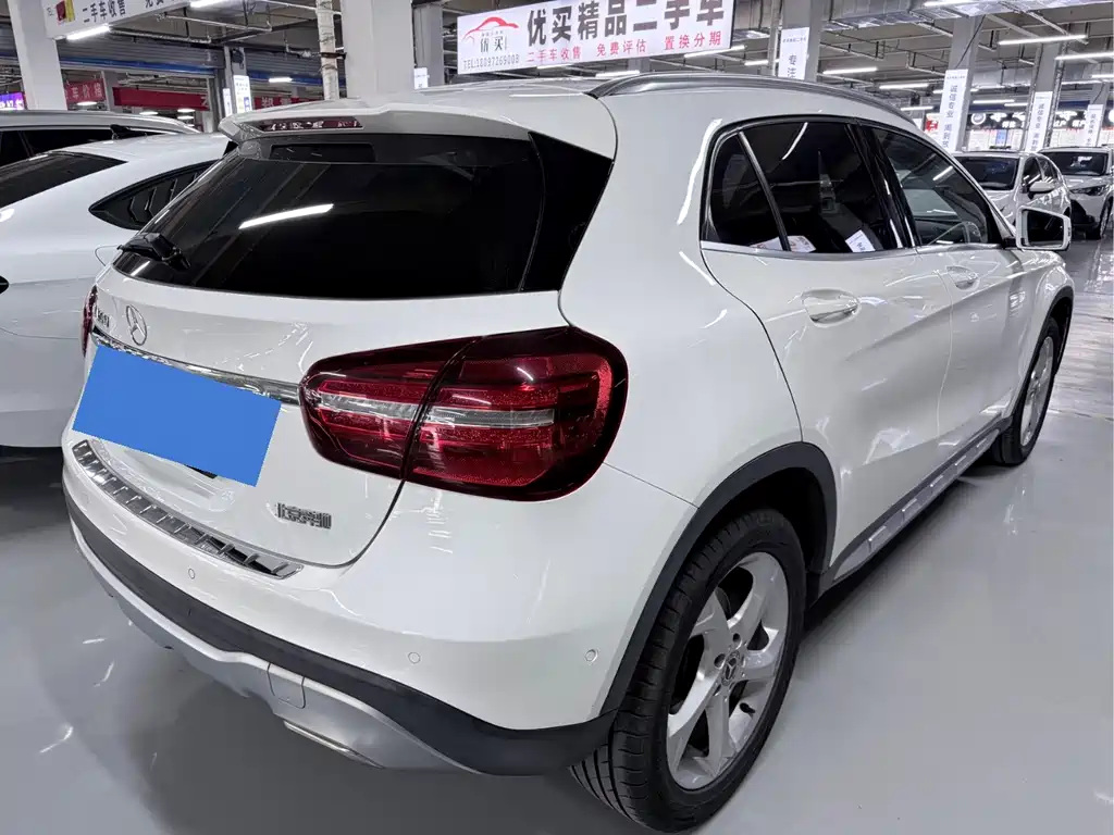 Mercedes-Benz GLA — фото 19