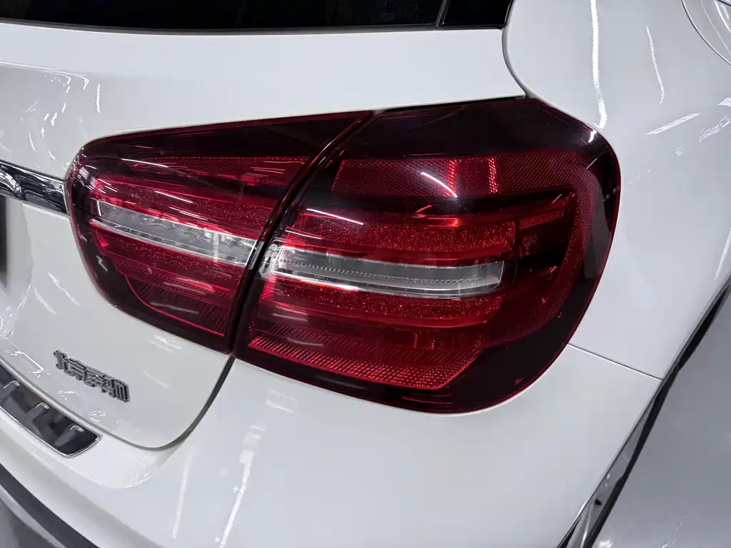 Mercedes-Benz GLA — фото 20