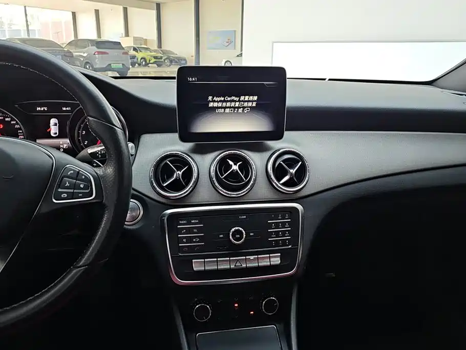 Mercedes-Benz CLA (Import) — фото 13