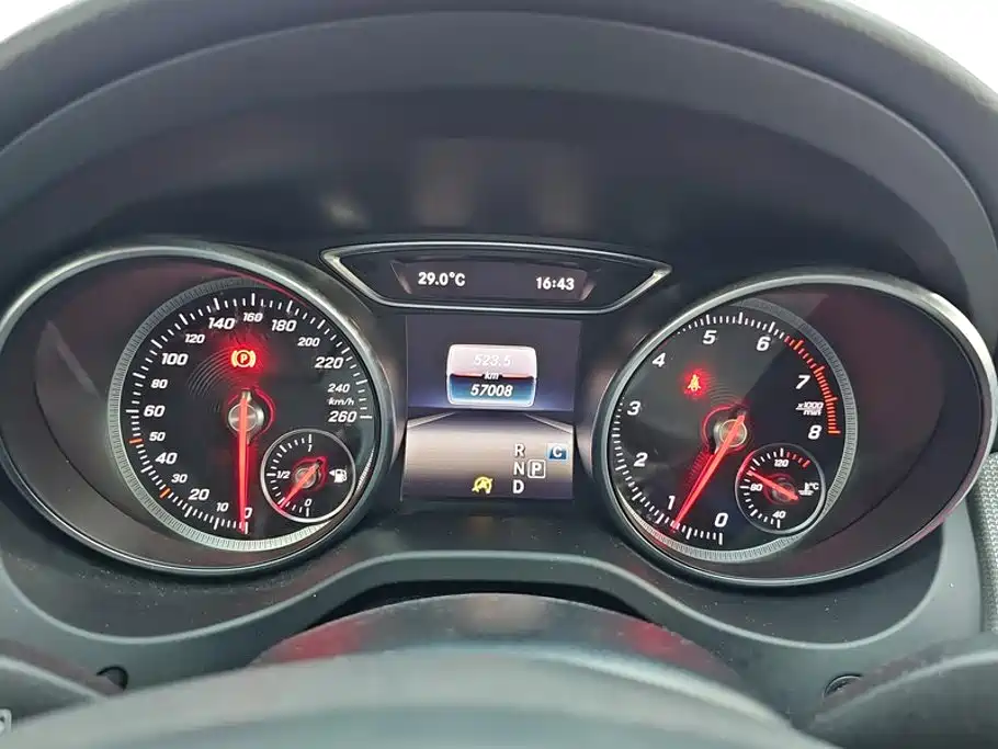 Mercedes-Benz CLA (Import) — фото 14