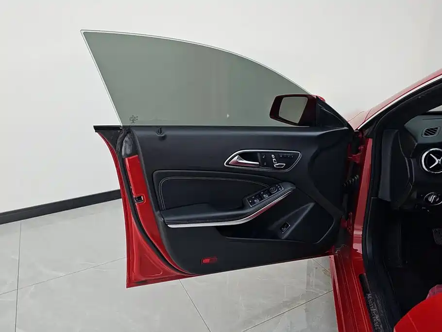 Mercedes-Benz CLA (Import) — фото 7