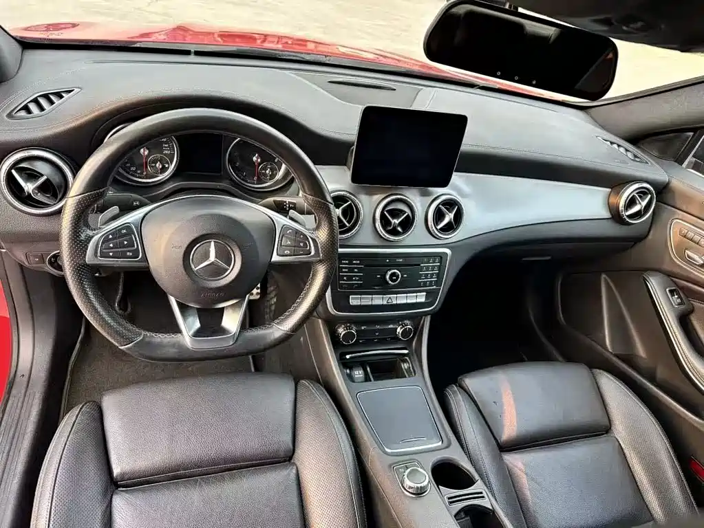 Mercedes-Benz CLA (Import) — фото 15