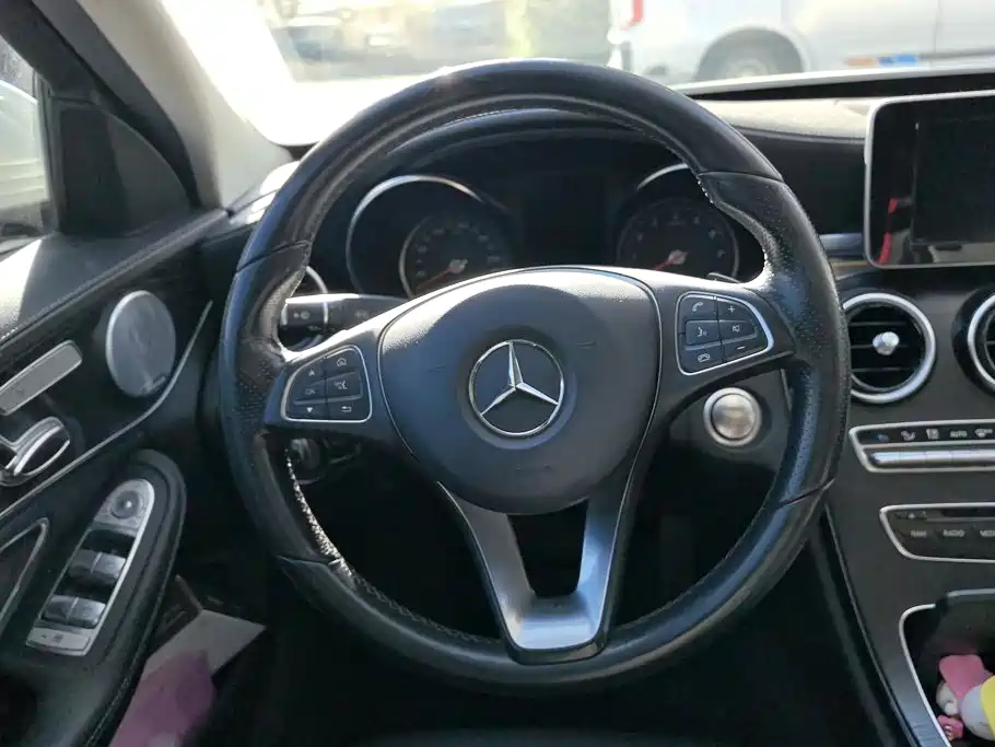 Mercedes-Benz C-Class — фото 15