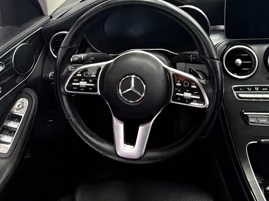 Mercedes-Benz C-Class — фото 11