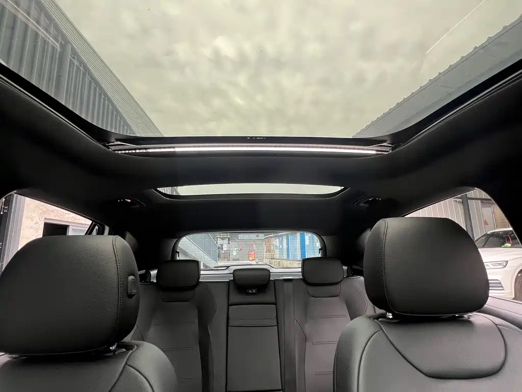 Mercedes-Benz GLA — фото 10