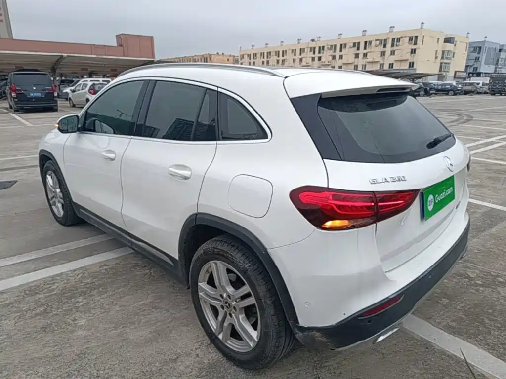 Mercedes-Benz GLA — фото 5