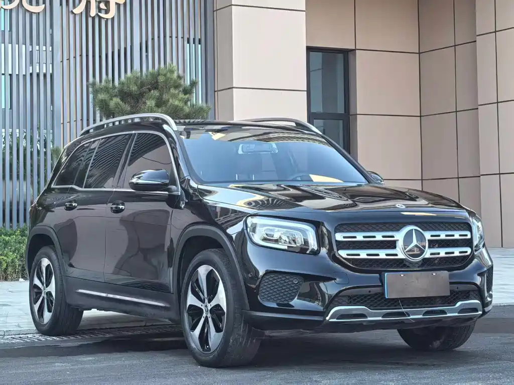 Mercedes-Benz GLB — фото 2