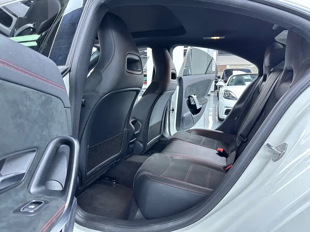 Mercedes-Benz CLA (Import) — фото 10