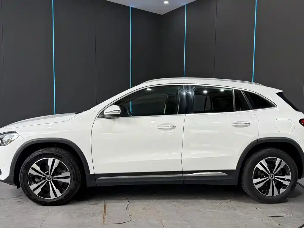 Mercedes-Benz GLA — фото 5
