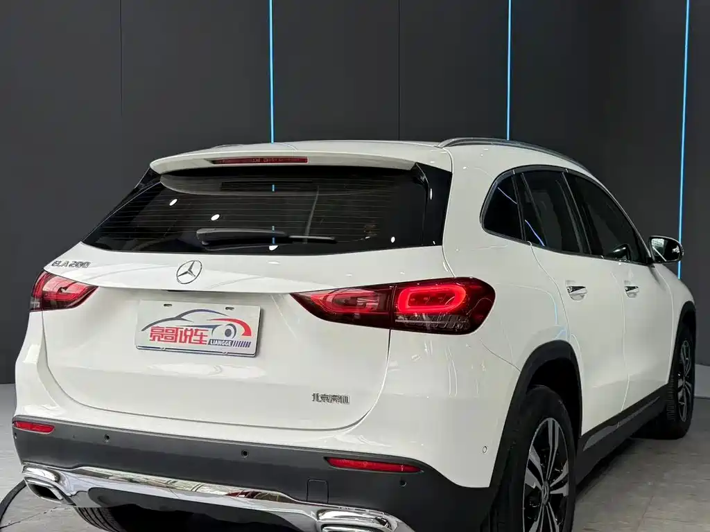 Mercedes-Benz GLA — фото 6