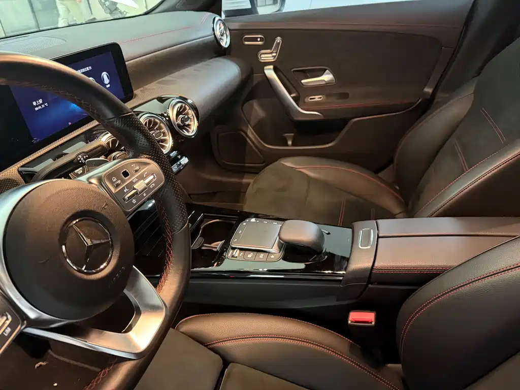 Mercedes-Benz CLA (Import) — фото 6