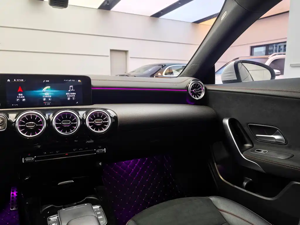 Mercedes-Benz CLA (Import) — фото 10
