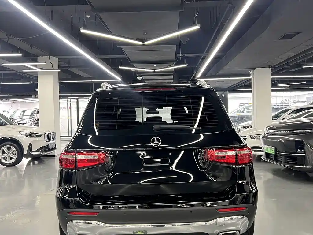 Mercedes-Benz GLB — фото 5