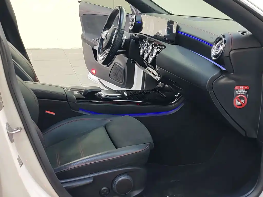 Mercedes-Benz CLA (Import) — фото 11