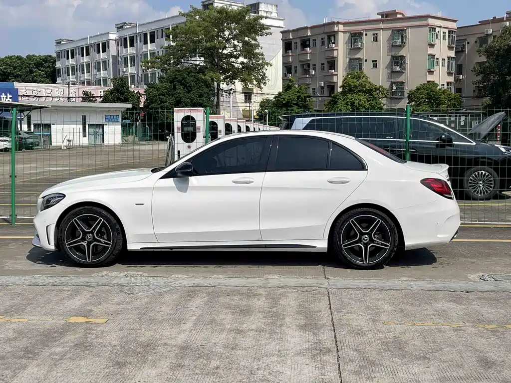 Mercedes-Benz C-Class — фото 7