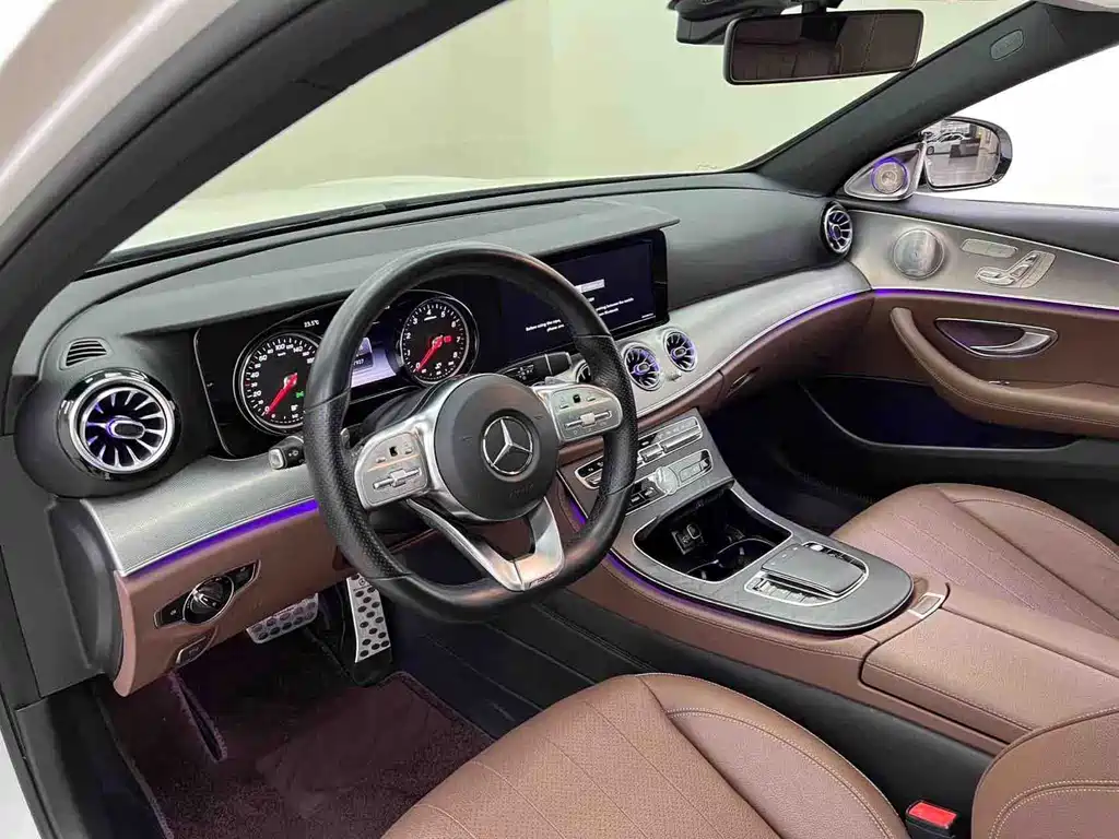 Mercedes-Benz E-Class (Import) — фото 11
