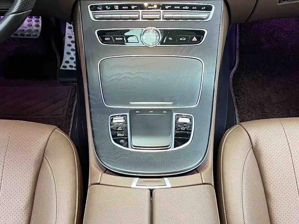 Mercedes-Benz E-Class (Import) — фото 20