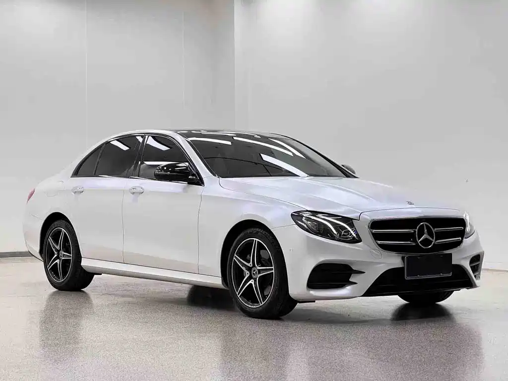 Mercedes-Benz E-Class (Import) — фото 3