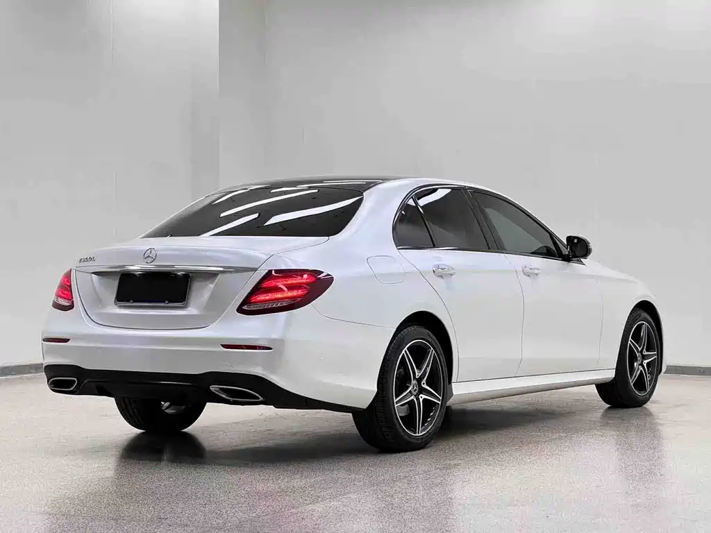 Mercedes-Benz E-Class (Import) — фото 29