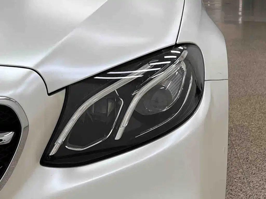 Mercedes-Benz E-Class (Import) — фото 4