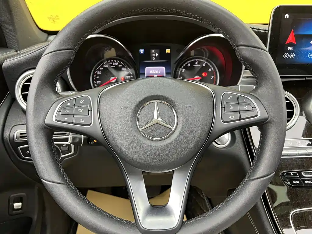 Mercedes-Benz GLC — фото 14